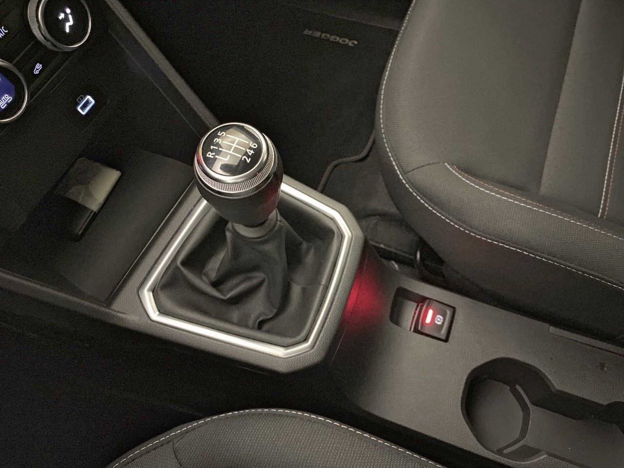 Dacia Jogger Serie Limitada Extreme TCe 81 kW (110 CV) - 8