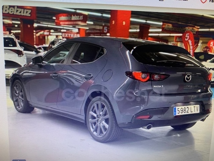 MazdaMazda 3 2.0 e-SKYACTIV-G Zenith 89 kW (122 CV) Vehículo usado en Barcelona - 2 MazdaMazda 3 2.0 e-SKYACTIV-G Zenith 89 kW (122 CV) Vehículo usado en Barcelona - 2
