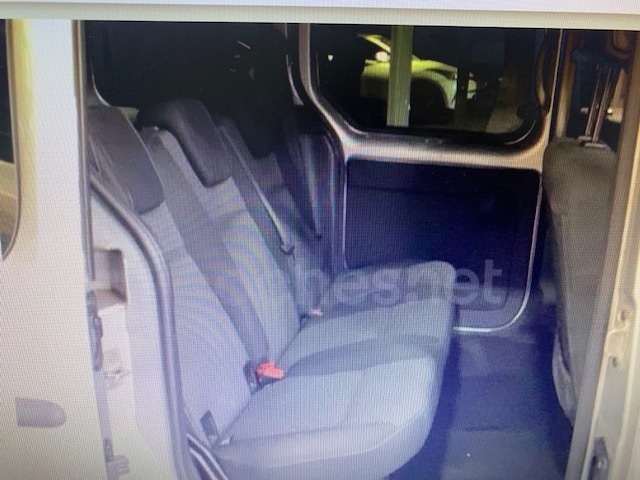 Mercedes-BenzCitan Combi 109 CDI Crew Largo 66 kW (90 CV) Vehículo usado en Barcelona - 6