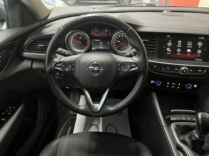 OpelInsignia GS 1.6 CDTi Turbo D Excellence 100 kW (136 CV) Vehículo usado en Barcelona - 14 OpelInsignia GS 1.6 CDTi Turbo D Excellence 100 kW (136 CV) Vehículo usado en Barcelona - 14