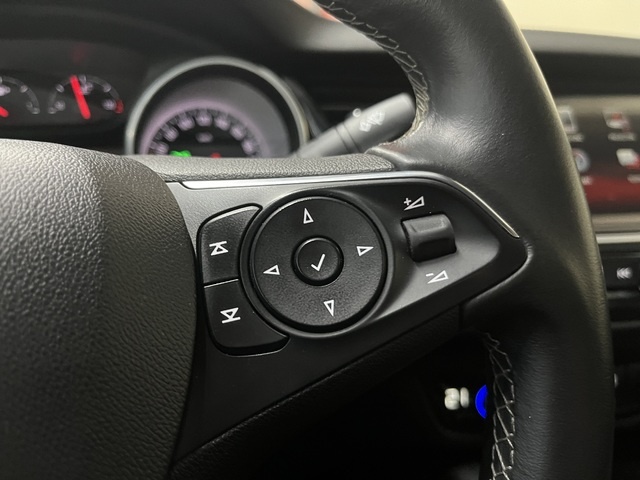 OpelInsignia GS 1.6 CDTi Turbo D Excellence 100 kW (136 CV) Vehículo usado en Barcelona - 17