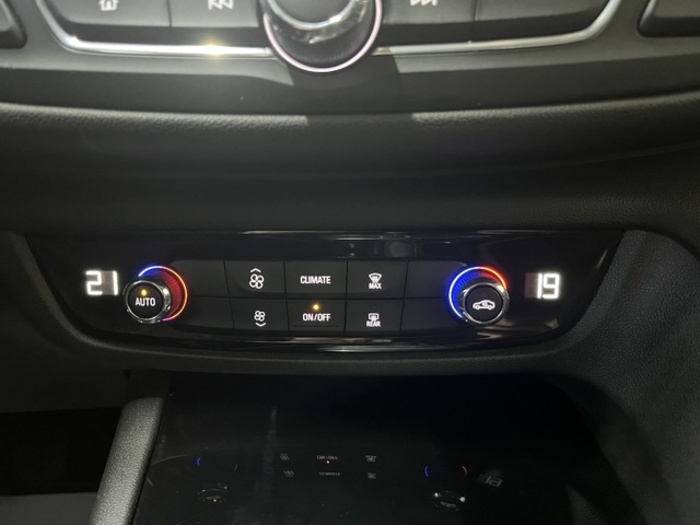 OpelInsignia GS 1.6 CDTi Turbo D Excellence 100 kW (136 CV) Vehículo usado en Barcelona - 25 OpelInsignia GS 1.6 CDTi Turbo D Excellence 100 kW (136 CV) Vehículo usado en Barcelona - 25