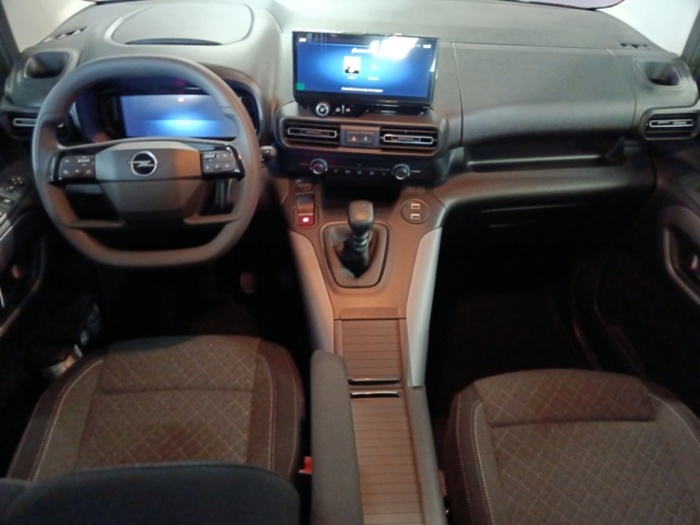 Opel Combo Combi 1.5 Td S/S 74 kW (100 CV) KM0 en Las Palmas - 9 Opel Combo Combi 1.5 Td S/S 74 kW (100 CV) KM0 en Las Palmas - 9