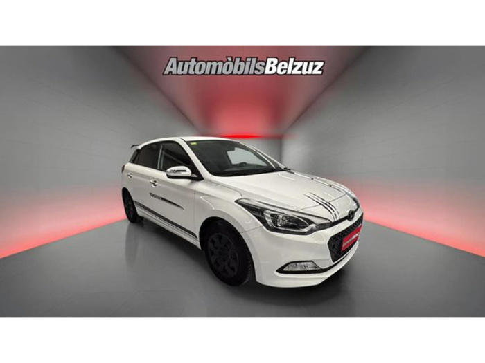 Hyundaii20 1.4 CRDI BlueDrive Essence 66 kW (90 CV) Vehículo usado en Barcelona - 3 Hyundaii20 1.4 CRDI BlueDrive Essence 66 kW (90 CV) Vehículo usado en Barcelona - 3