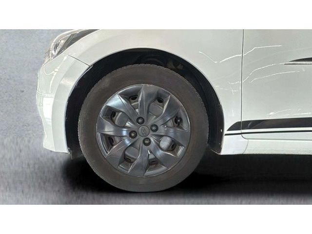 Hyundaii20 1.4 CRDI BlueDrive Essence 66 kW (90 CV) Vehículo usado en Barcelona - 17