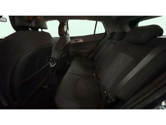 KiaSportage 1.6 T-GDi MHEV Drive 4x2 110 kW (150 CV) Vehículo usado en Barcelona - 10 KiaSportage 1.6 T-GDi MHEV Drive 4x2 110 kW (150 CV) Vehículo usado en Barcelona - 10