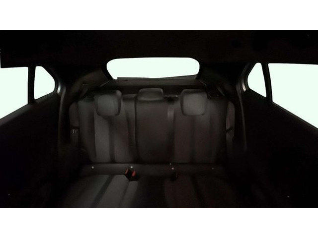 Peugeot2008 PureTech 100 S&S Allure 75 kW (100 CV) Vehículo usado en Barcelona - 9