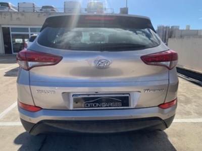 Hyundai Tucson 1.7 CRDI BlueDrive Go! DCT 4x2 104 kW (141 CV) Hyundai Tucson 1.7 CRDI BlueDrive Go! DCT 4x2 104 kW (141 CV)