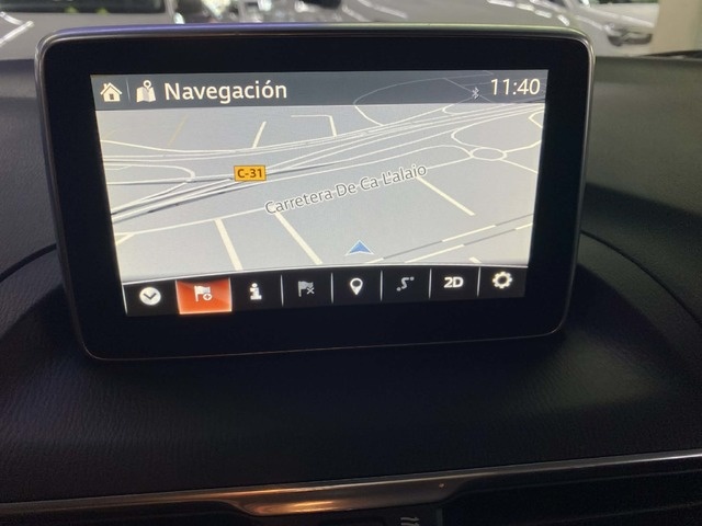 MazdaMazda 3 2.0 GE Luxury Safety AT 88 kW (120 CV) Vehículo usado en Barcelona - 10