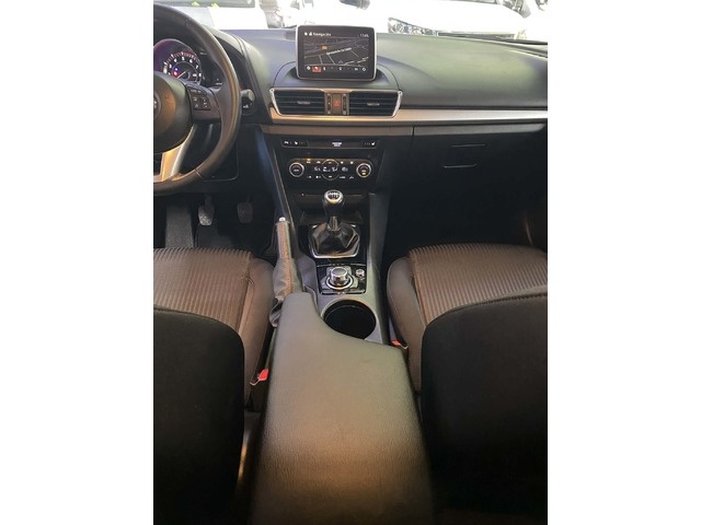 MazdaMazda 3 2.0 GE Luxury Safety AT 88 kW (120 CV) Vehículo usado en Barcelona - 15