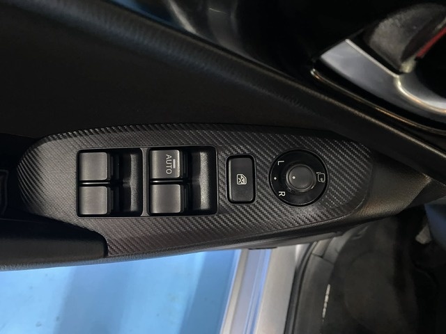 MazdaMazda 3 2.0 GE Luxury Safety AT 88 kW (120 CV) Vehículo usado en Barcelona - 19