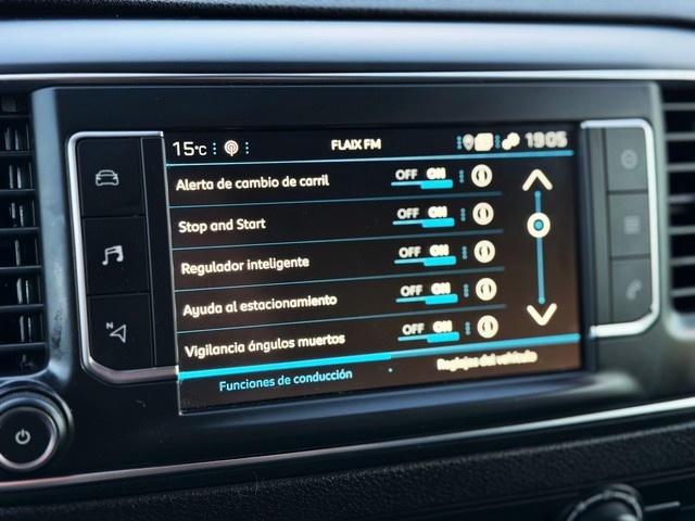 PeugeotExpert Combi BlueHDi 100 S&S Standard 75 kW (102 CV) Vehículo usado en Barcelona - 22