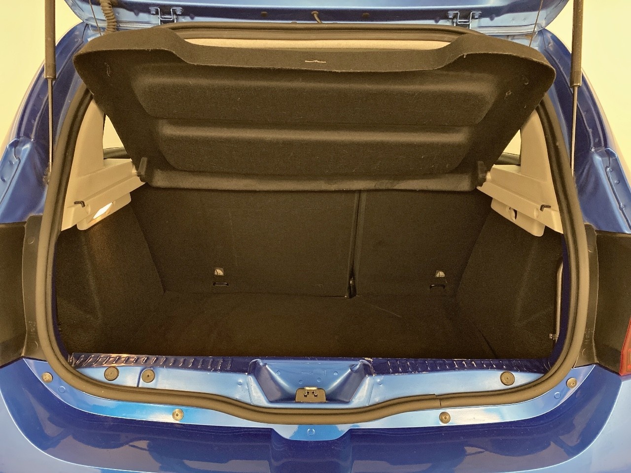 Dacia Sandero Serie Limitada Xplore Blue dCi 70 kW (95 CV) - 13