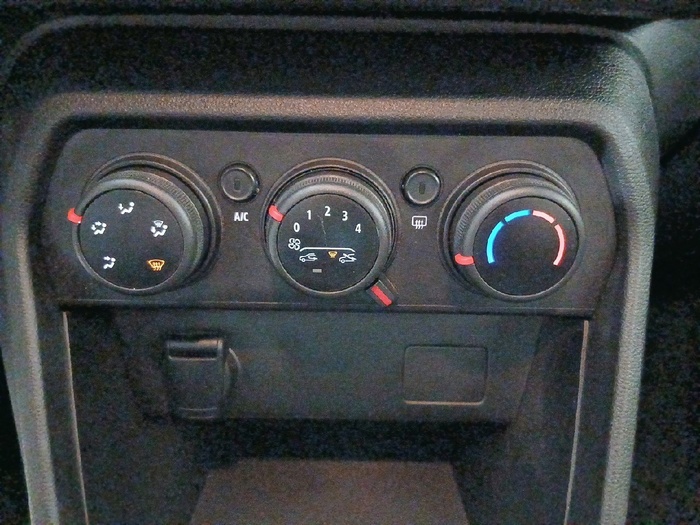 Dacia Sandero Stepway Comfort TCe 67 kW (91 CV) - 16 Dacia Sandero Stepway Comfort TCe 67 kW (91 CV) - 16