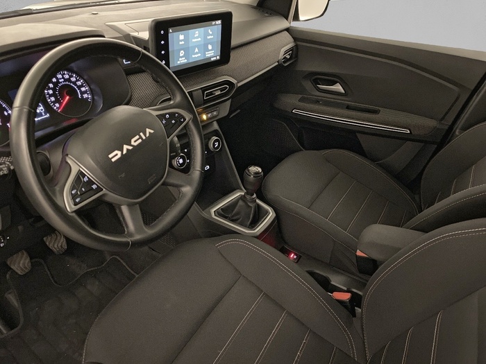 Dacia Jogger Serie Limitada Extreme Go ECO-G 74 kW (100 CV) 7 Plazas - 4 Dacia Jogger Serie Limitada Extreme Go ECO-G 74 kW (100 CV) 7 Plazas - 4