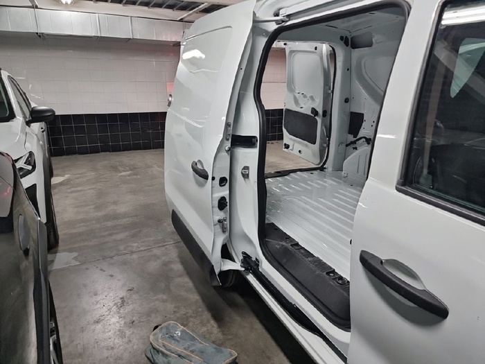 Renault Express Furgon Confort Blue dCi 55 kW (75 CV) - 13 Renault Express Furgon Confort Blue dCi 55 kW (75 CV) - 13