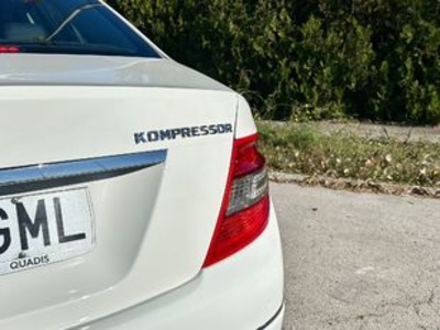 Mercedes-Benz Clase C C 200 K Avantgarde 135 kW (184 CV) Mercedes-Benz Clase C C 200 K Avantgarde 135 kW (184 CV)