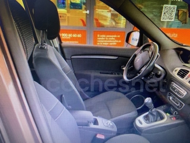 RenaultGrand Scenic Dynamique TCe 96 kW (130 CV) Vehículo usado en Barcelona - 5