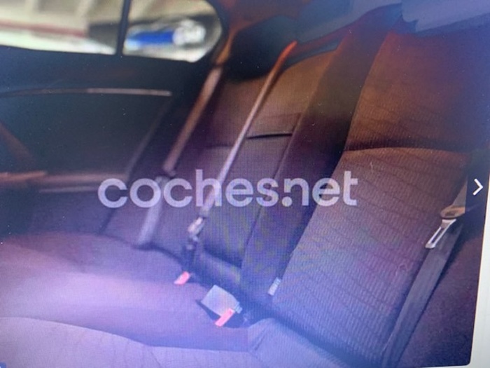 ToyotaAvensis 2.0 D-4D Advance 93 kW (126 CV) Vehículo usado en Barcelona - 7 ToyotaAvensis 2.0 D-4D Advance 93 kW (126 CV) Vehículo usado en Barcelona - 7