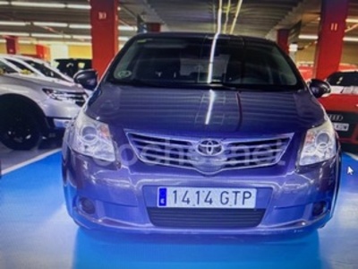 Toyota Avensis 2.0 D-4D Advance 93 kW (126 CV) Toyota Avensis 2.0 D-4D Advance 93 kW (126 CV)