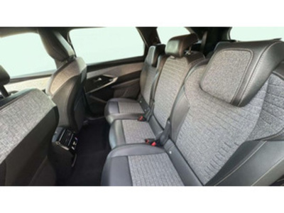 Peugeot 5008 Hybrid 1.2 Allure eDCS6 100 kW (136 CV) Peugeot 5008 Hybrid 1.2 Allure eDCS6 100 kW (136 CV)