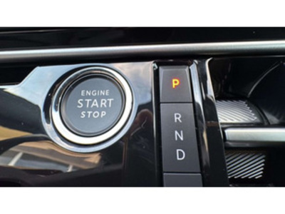 Peugeot 5008 Hybrid 1.2 Allure eDCS6 100 kW (136 CV) Peugeot 5008 Hybrid 1.2 Allure eDCS6 100 kW (136 CV)