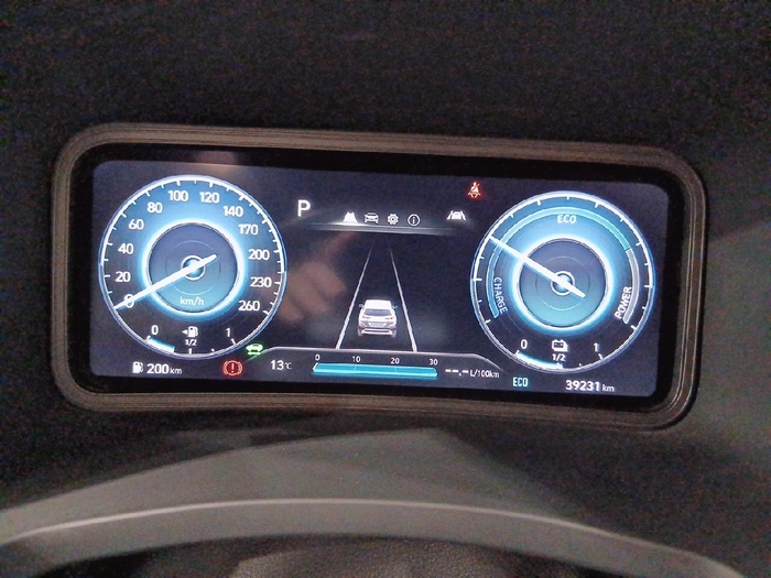 Hyundai Kona 1.6 GDI HEV Maxx DCT 104 kW (141 CV) - 8 Hyundai Kona 1.6 GDI HEV Maxx DCT 104 kW (141 CV) - 8