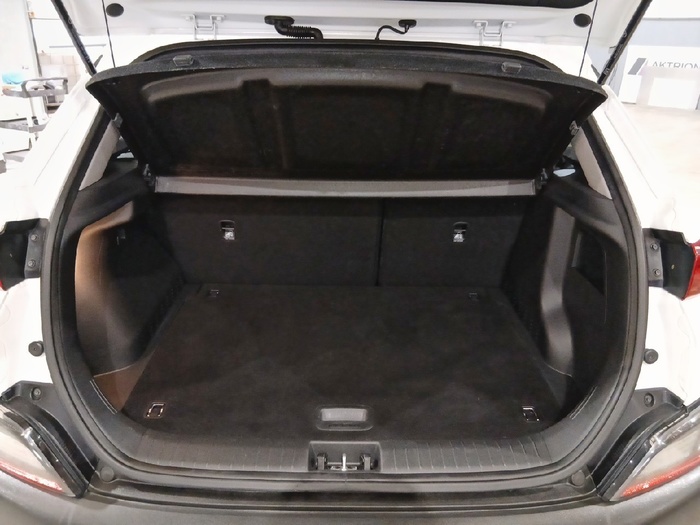 Hyundai Kona 1.6 GDI HEV Maxx DCT 104 kW (141 CV) - 12 Hyundai Kona 1.6 GDI HEV Maxx DCT 104 kW (141 CV) - 12