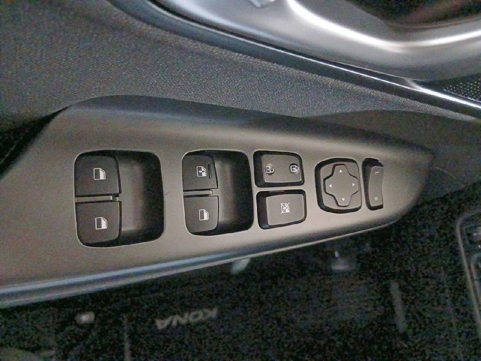 Hyundai Kona 1.6 GDI HEV Maxx DCT 104 kW (141 CV) - 16 Hyundai Kona 1.6 GDI HEV Maxx DCT 104 kW (141 CV) - 16