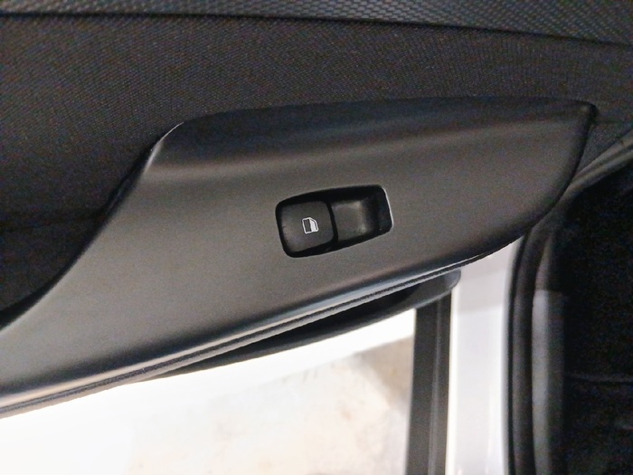 Hyundai Kona 1.6 GDI HEV Maxx DCT 104 kW (141 CV) - 18 Hyundai Kona 1.6 GDI HEV Maxx DCT 104 kW (141 CV) - 18