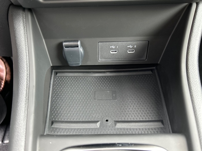 Renault Captur Evolution TCE 160 Mild Hybrid 118 kW (160 CV) EDC - 14 Renault Captur Evolution TCE 160 Mild Hybrid 118 kW (160 CV) EDC - 14