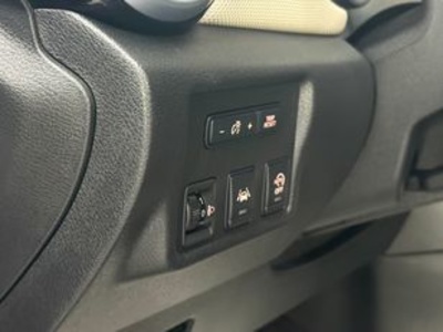 Nissan Micra 1.5 dCi S&S N-Connecta 66 kW (90 CV) Nissan Micra 1.5 dCi S&S N-Connecta 66 kW (90 CV)