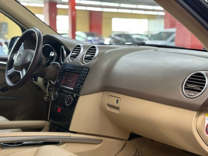 Mercedes-BenzClase M ML 320 CDI 4M 165 kW (224 CV) Vehículo usado en Barcelona - 13 Mercedes-BenzClase M ML 320 CDI 4M 165 kW (224 CV) Vehículo usado en Barcelona - 13