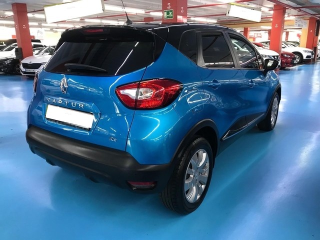 RenaultCaptur Zen Energy TCe 88 kW (120 CV) EDC Vehículo usado en Barcelona - 4