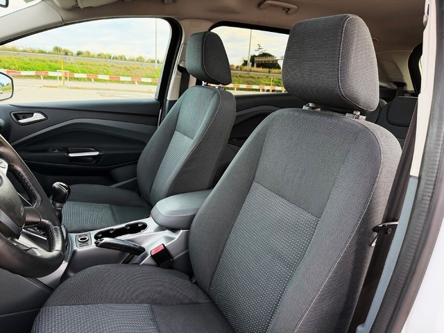 FordGrand C-Max 1.6Ti VCT Trend 92 kW (125 CV) Vehículo usado en Barcelona - 4