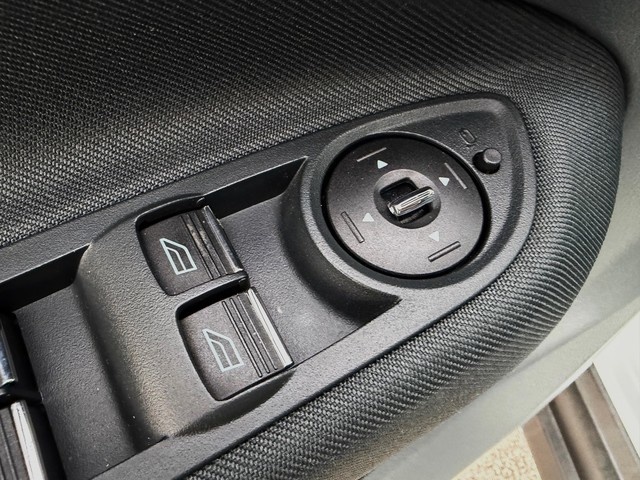 FordGrand C-Max 1.6Ti VCT Trend 92 kW (125 CV) Vehículo usado en Barcelona - 14