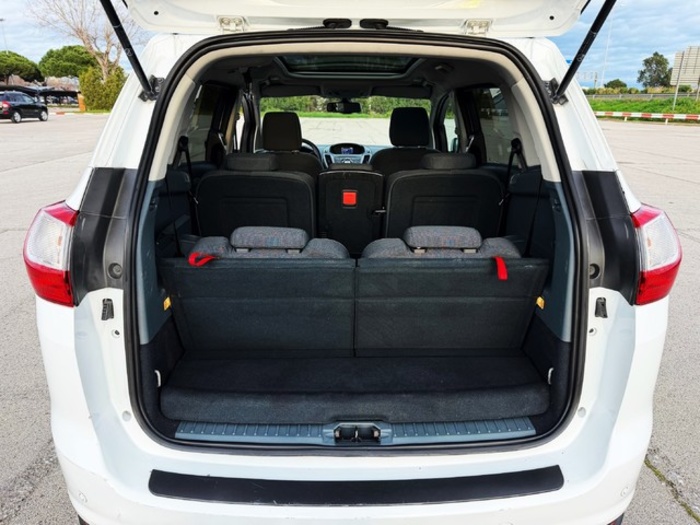 FordGrand C-Max 1.6Ti VCT Trend 92 kW (125 CV) Vehículo usado en Barcelona - 26 FordGrand C-Max 1.6Ti VCT Trend 92 kW (125 CV) Vehículo usado en Barcelona - 26