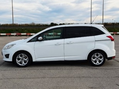 Ford Grand C-Max 1.6Ti VCT Trend 92 kW (125 CV) Ford Grand C-Max 1.6Ti VCT Trend 92 kW (125 CV)