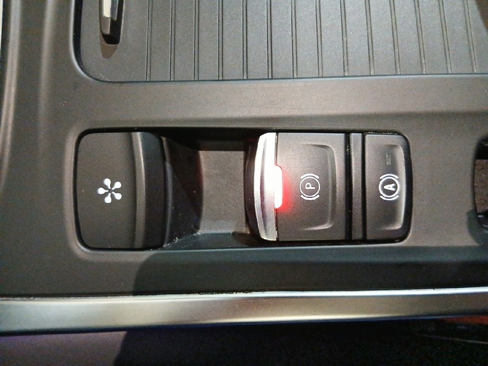 Renault Megane Sport Tourer Zen TCe 103 kW (140 CV) - 15 Renault Megane Sport Tourer Zen TCe 103 kW (140 CV) - 15