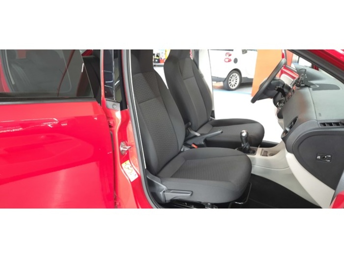 SEATMii 1.0 Style Edition Plus 55 kW (75 CV) Vehículo usado en Barcelona - 29 SEATMii 1.0 Style Edition Plus 55 kW (75 CV) Vehículo usado en Barcelona - 29