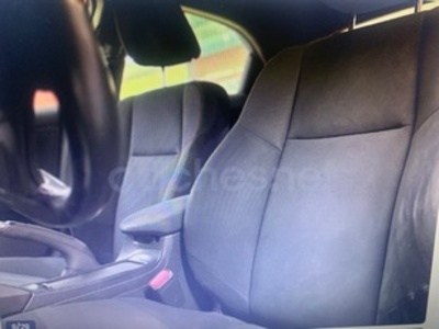 Honda Civic 1.8 I-VTEC Executive 104 kW (142 CV) Honda Civic 1.8 I-VTEC Executive 104 kW (142 CV)