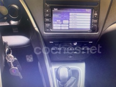 Honda Civic 1.8 I-VTEC Executive 104 kW (142 CV) Honda Civic 1.8 I-VTEC Executive 104 kW (142 CV)