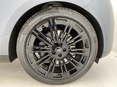 Land Rover Range Rover 4.4 V8 MHEV Autobiography AWD Auto 390 kW (530 CV) Land Rover Range Rover 4.4 V8 MHEV Autobiography AWD Auto 390 kW (530 CV)