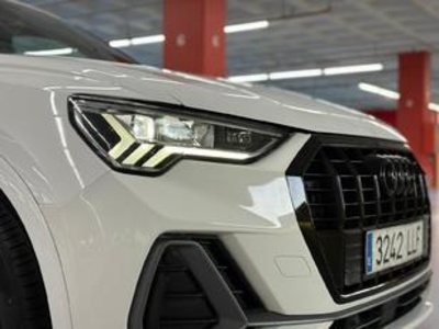 Audi Q3 S line 35 TFSI 110 kW (150 CV) Audi Q3 S line 35 TFSI 110 kW (150 CV)