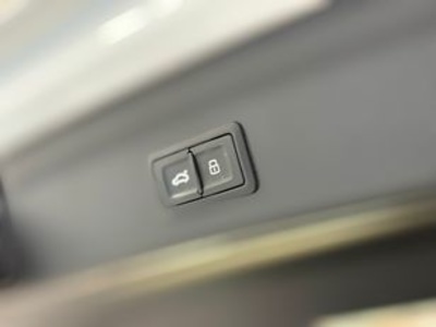 Audi Q3 S line 35 TFSI 110 kW (150 CV) Audi Q3 S line 35 TFSI 110 kW (150 CV)