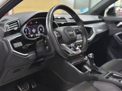 Audi Q3 S line 35 TFSI 110 kW (150 CV) Audi Q3 S line 35 TFSI 110 kW (150 CV)