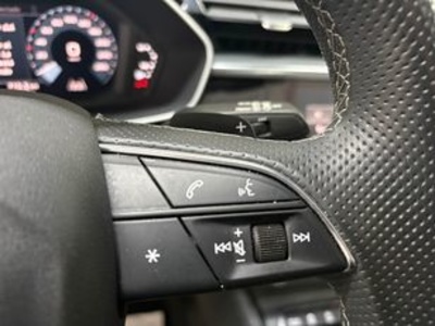Audi Q3 S line 35 TFSI 110 kW (150 CV) Audi Q3 S line 35 TFSI 110 kW (150 CV)