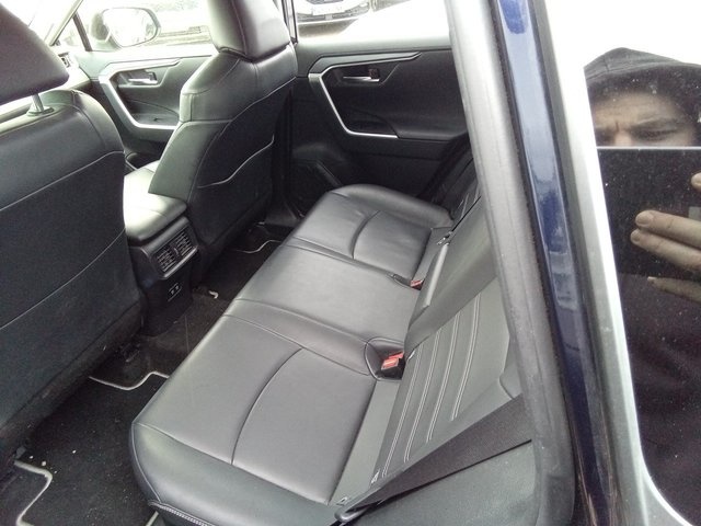 ToyotaRav4 2.5l hybrid Luxury 160 kW (218 CV) Vehículo usado en Barcelona - 3