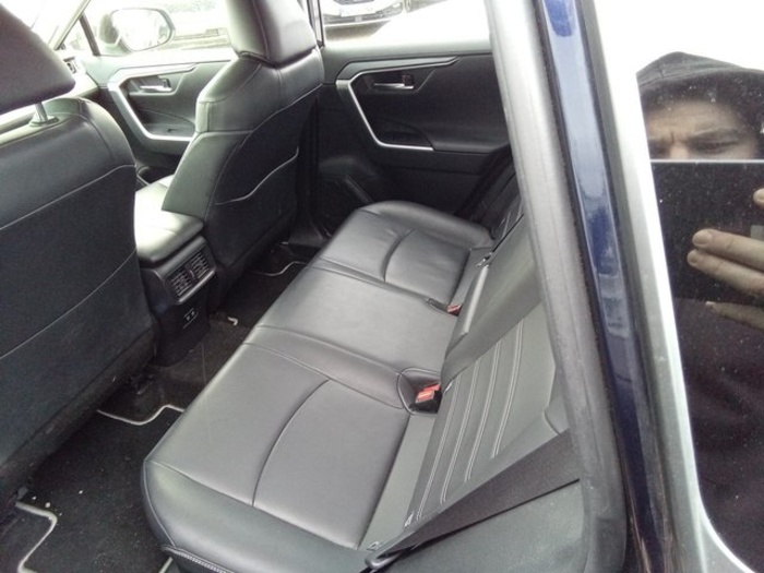 ToyotaRav4 2.5l hybrid Luxury 160 kW (218 CV) Vehículo usado en Barcelona - 3 ToyotaRav4 2.5l hybrid Luxury 160 kW (218 CV) Vehículo usado en Barcelona - 3