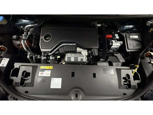 Peugeot 5008 Hybrid 1.2 Allure eDCS6 107 kW (145 CV)
